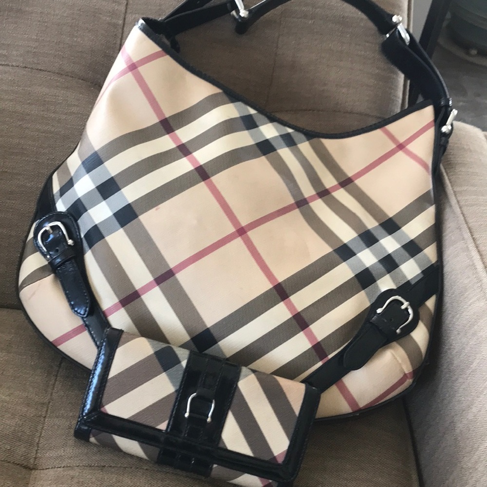 Burberry Buckle Shoulder Bag with Wallet